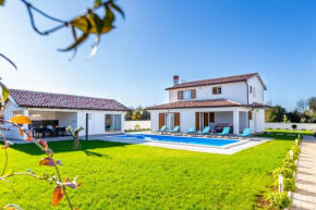 Villa Alba Bianca near Pula for 6 people with children playground and wellness